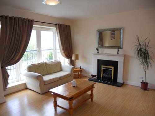 Naas Property Management, Letting Agents, Naas Co. Kildare. Property Displayed: Oak Glade Court, Blessington Road, Naas, Co Kildare